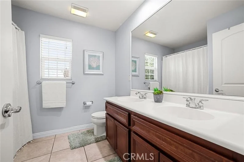 14578 Manchester, Chino, California, United States. - Photo 32