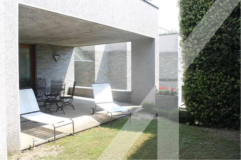 Lipomo, Lombardy, Italy. - Photo 10