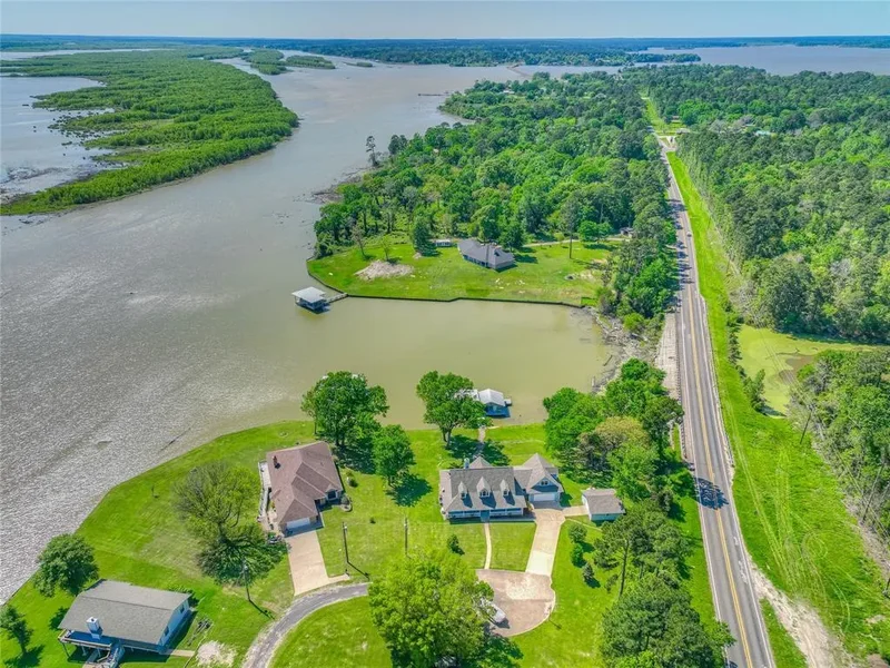 331 Memphis Bell, Trinity, Texas, United States. - Photo 49