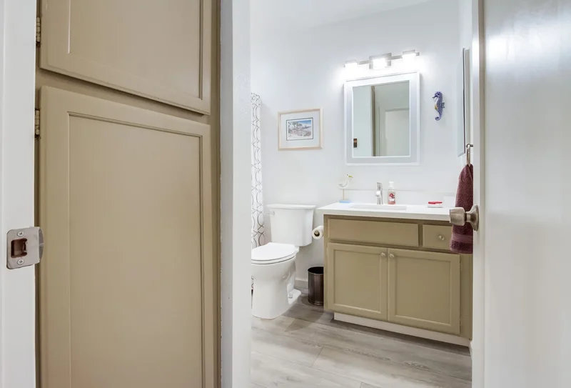 4867 Meadowbrook Drive , Oceanside, CA 92056, Oceanside, California, United States. - Photo 40
