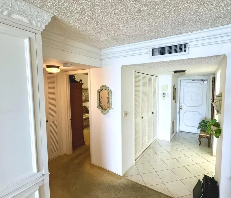 1012 N Ocean Boulevard, Hillsboro Beach, Florida, United States. - Photo 4