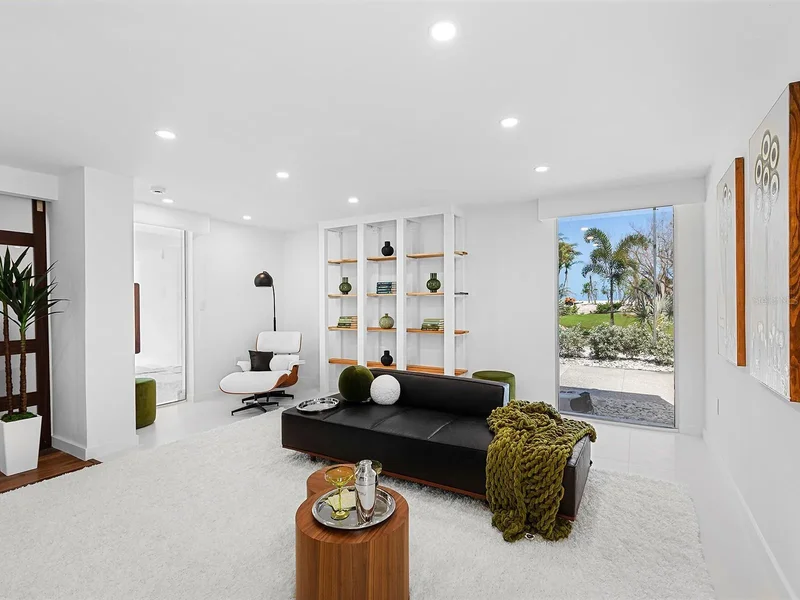 7647 SANDERLING ROAD, Siesta Key, Florida, United States. - Photo 13