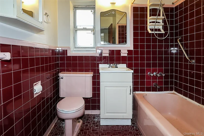 707 147th Street, Whitestone, NY 11357, New York, New York, United States. - Photo 24