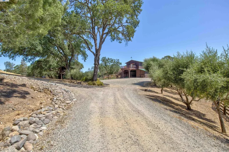 5281 Chiles Pope Valley Rd, St. Helena, California, United States. - Photo 33
