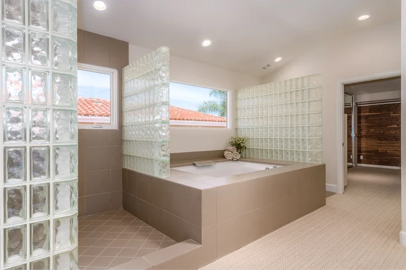 120 Via Trieste , Newport Beach, CA 92663, Newport Beach, California, United States. - Photo 5