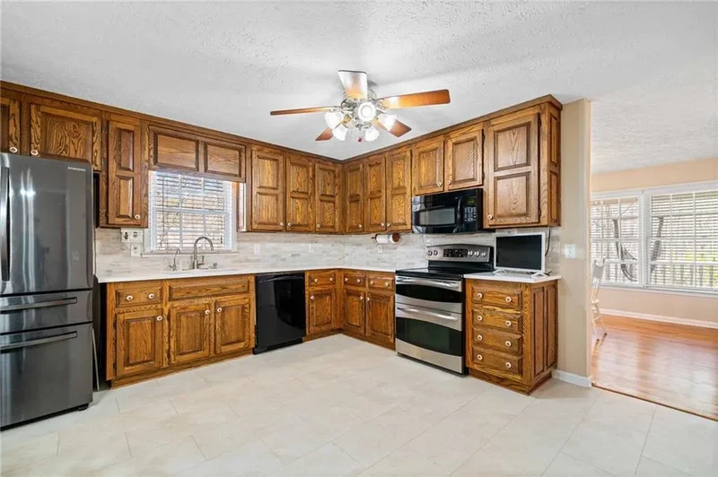 444 Pineview Drive, Canton, Georgia, United States. - Photo 18