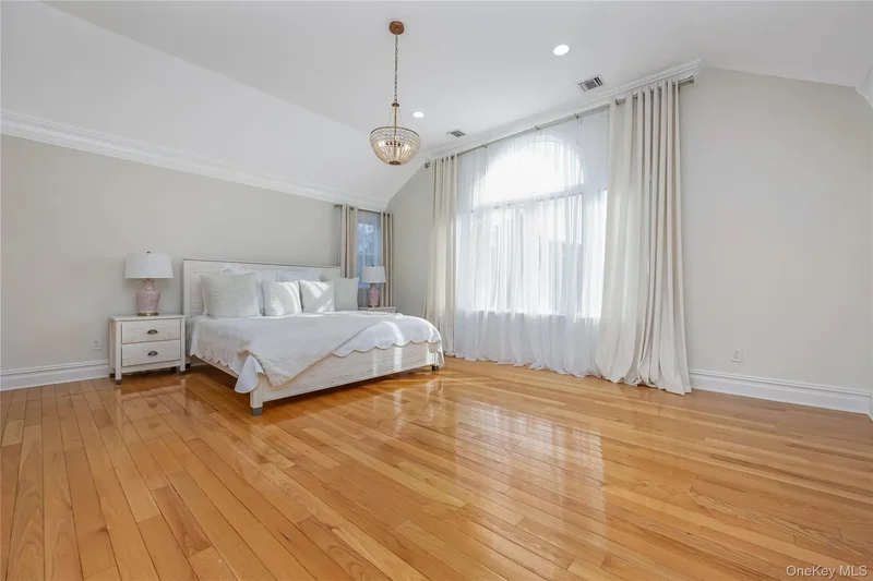 2 Hamilton Street, Farmingdale, NY 11735, West Babylon, New York, United States. - Photo 15