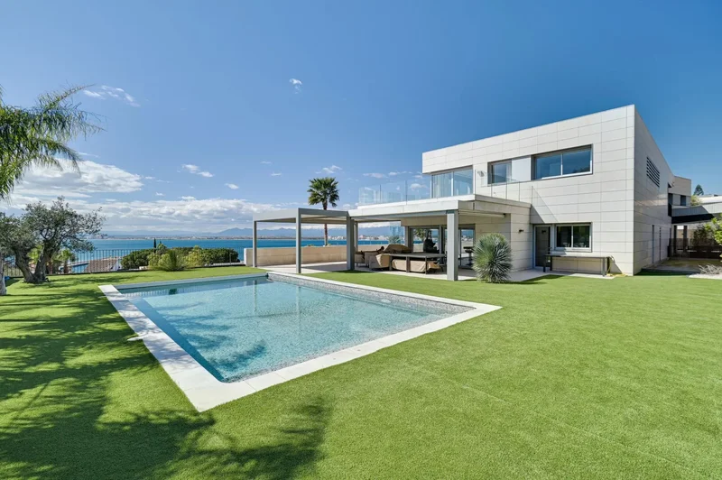 Exclusive Seafront Villa in the Prestigious Port of Roses, Costa Brava