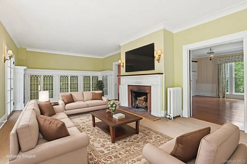 90 Thompson Avenue, Babylon, NY, 11702, USA, Babylon, New York, United States. - Photo 20