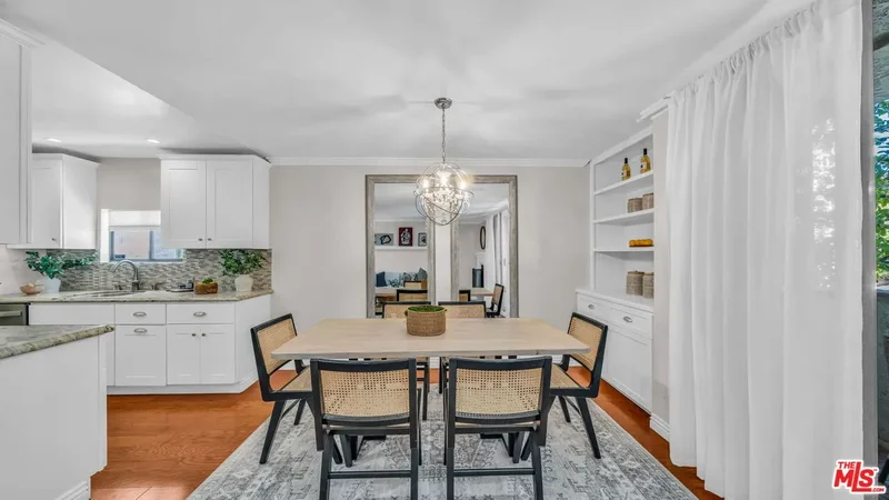 1130 9th St, Santa Monica, California, United States. - Photo 6