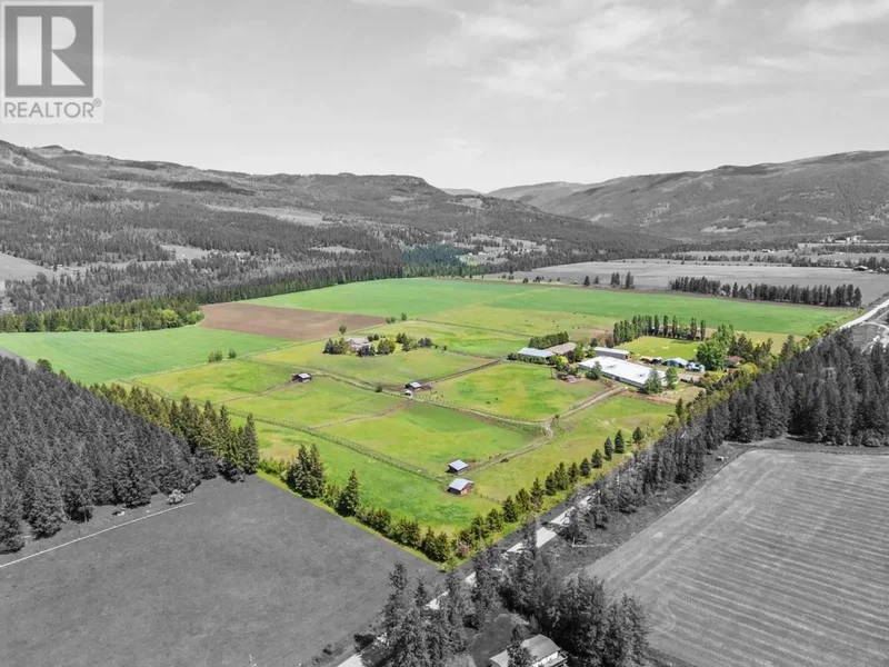 910 Lumby Mabel Lake Road, Lumby, British Columbia, Canada. - Photo 4