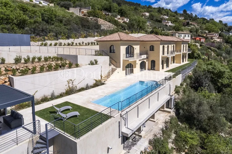 Cabris, Provence-Alpes-Côte d'Azur, France. - Photo 3