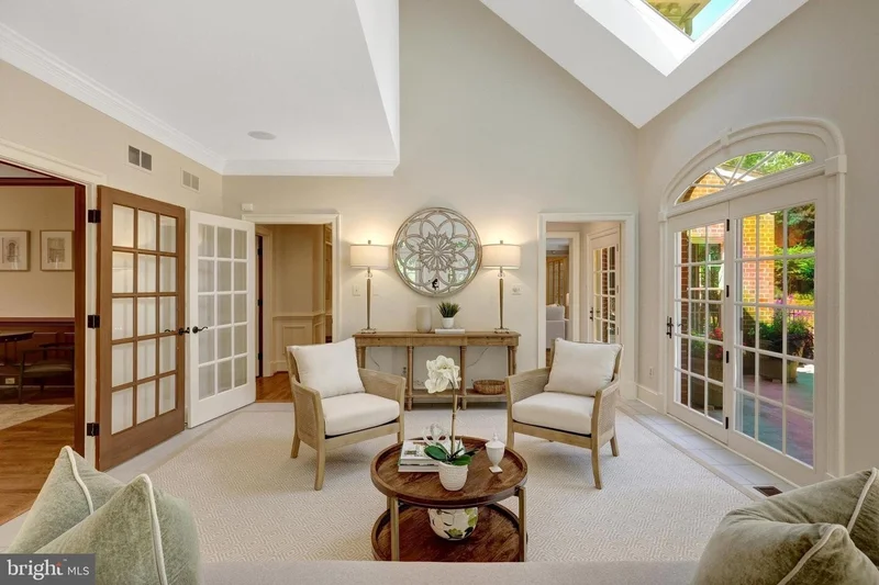 8014 GREENWICH WOODS DR, MCLEAN, VA, 22102, USA, McLean, Virginia, United States. - Photo 17