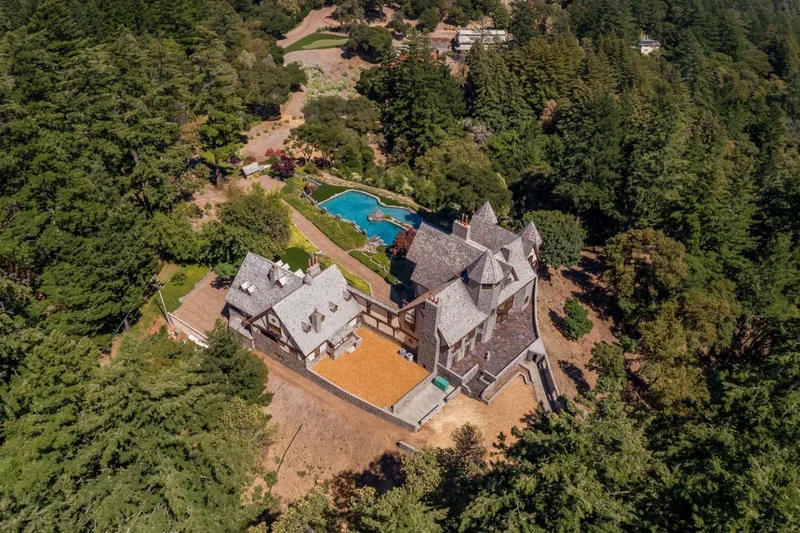 16351 Skyline Boulevard, Emerald Hills, California, United States. - Photo 6