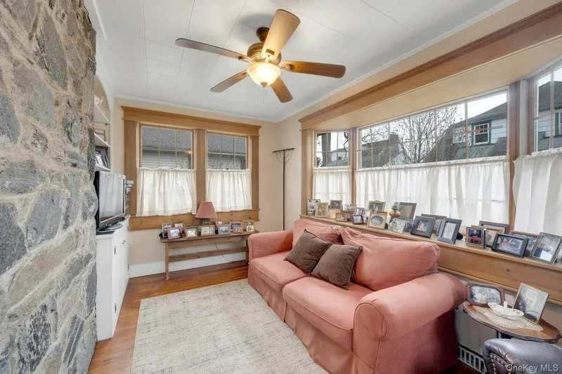 343 Rye Beach Avenue, Rye, New York, United States. - Photo 14