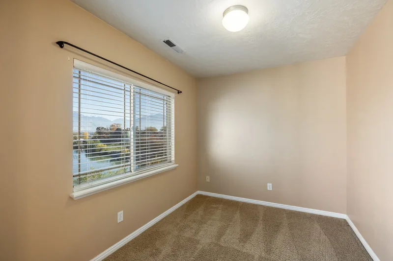 6937 S Hollow View Way, West Jordan, UT 84084, West Jordan, Utah, United States. - Photo 25