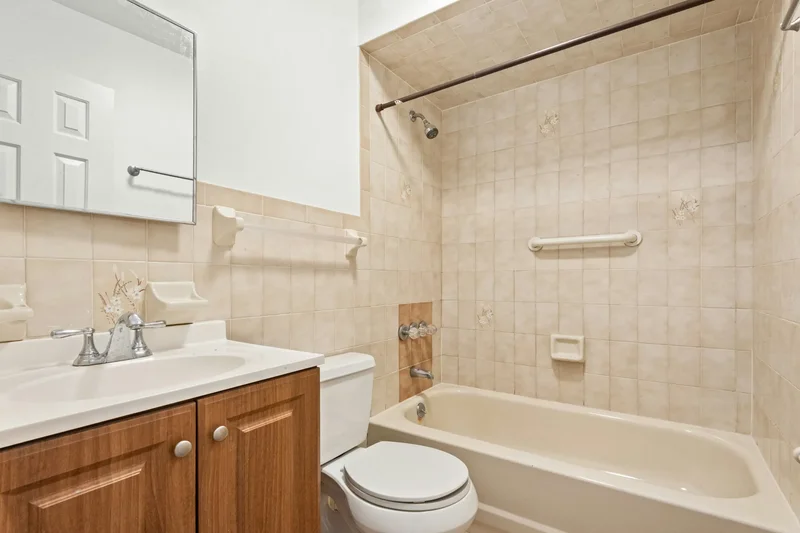 Meadow Lane, North Bergen, New Jersey, United States. - Photo 7