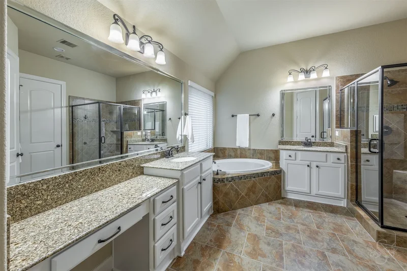 27602 Lakeway Trail Lane, Fulshear, TX 77441, Fulshear, Texas, United States. - Photo 3