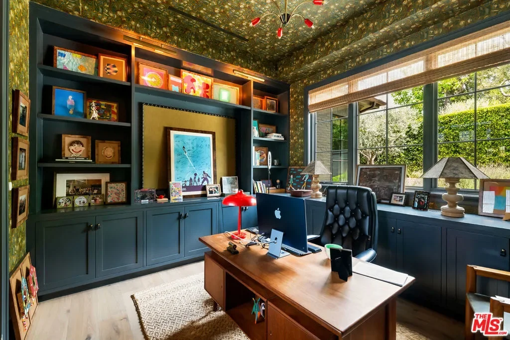 1529 Amalfi Drive, Los Angeles, California, United States. - Photo 30
