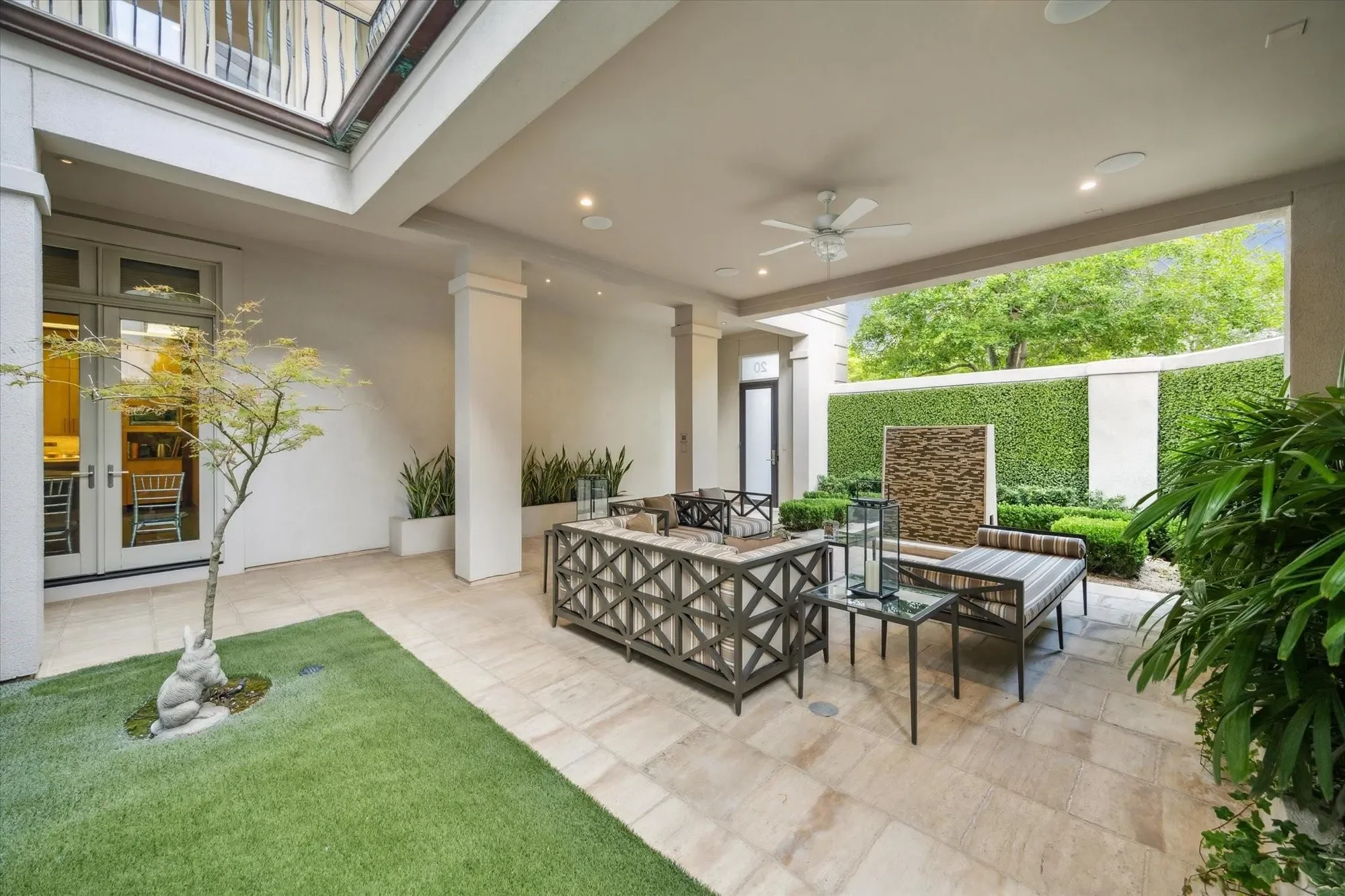 20 Eaton Square, Houston, Texas, United States. - Photo 30