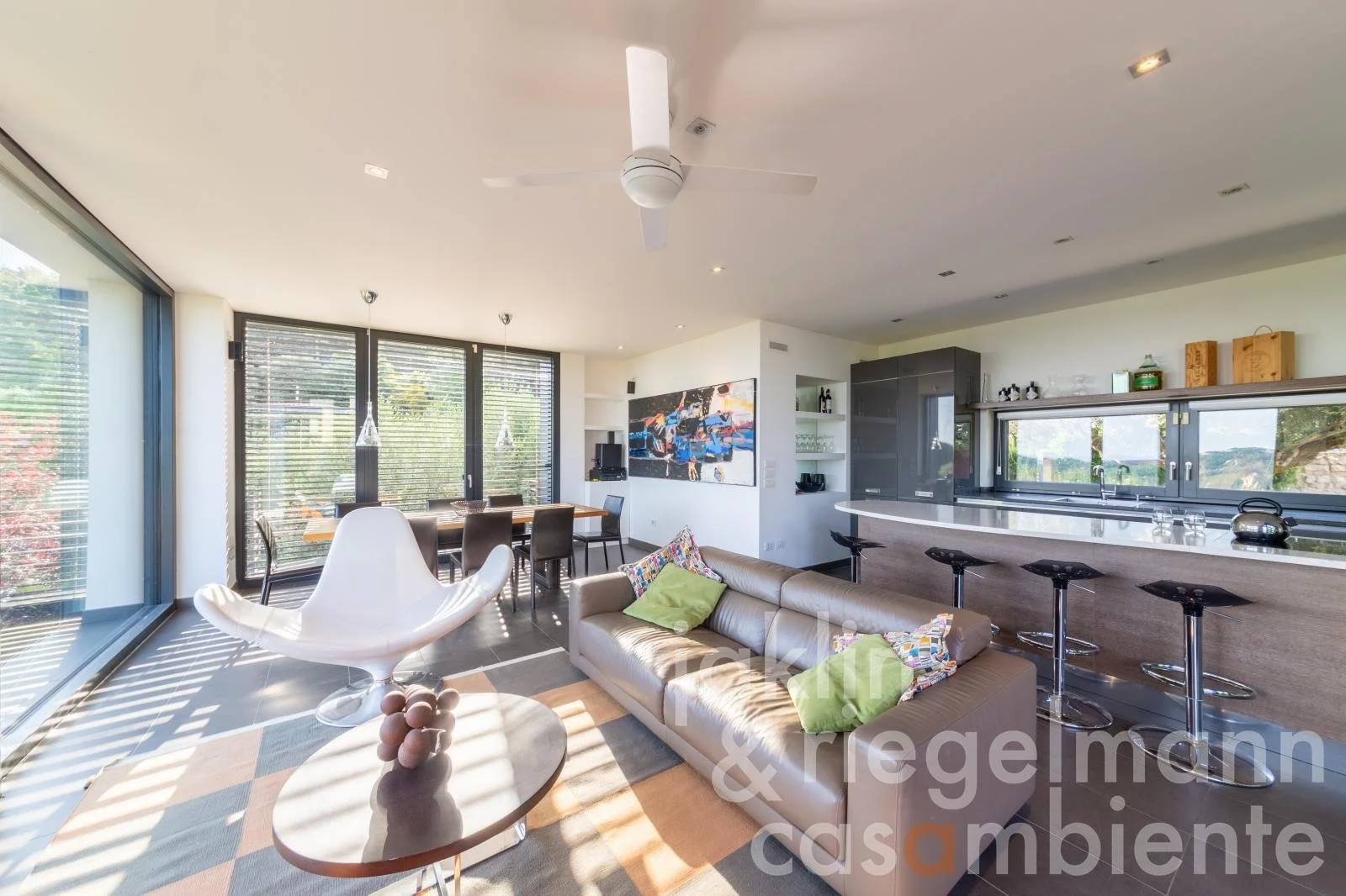 Gallery photo 1