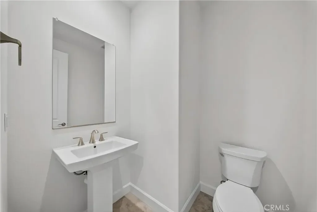 21219 Currant Ct, Los Angeles, California, United States. - Photo 11