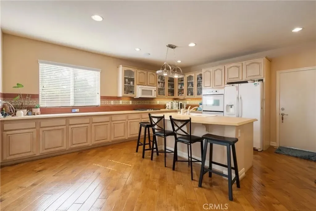6800 Knightsbridge Court, Jurupa Valley, California, United States. - Photo 7