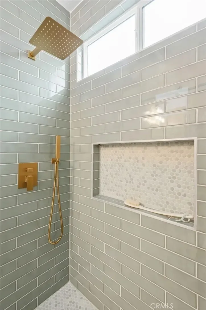 1720 S Kingsley, Los Angeles, California, United States. - Photo 33