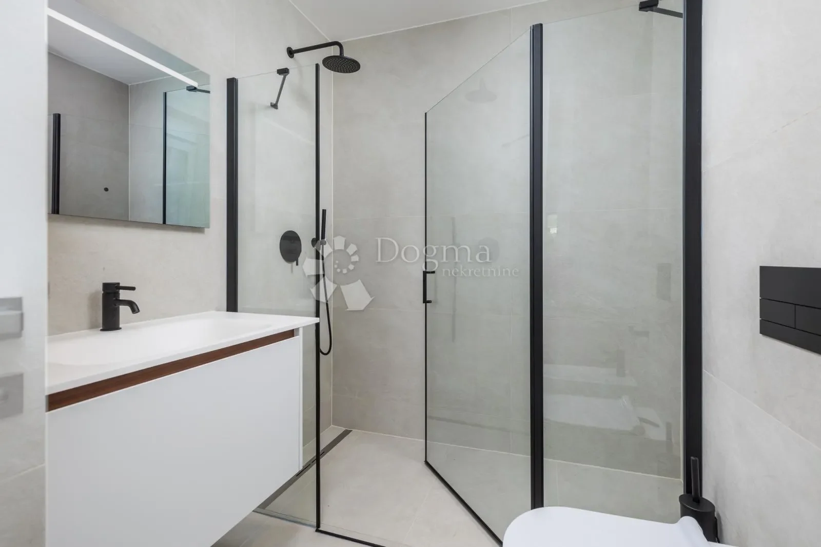Gallery photo 6