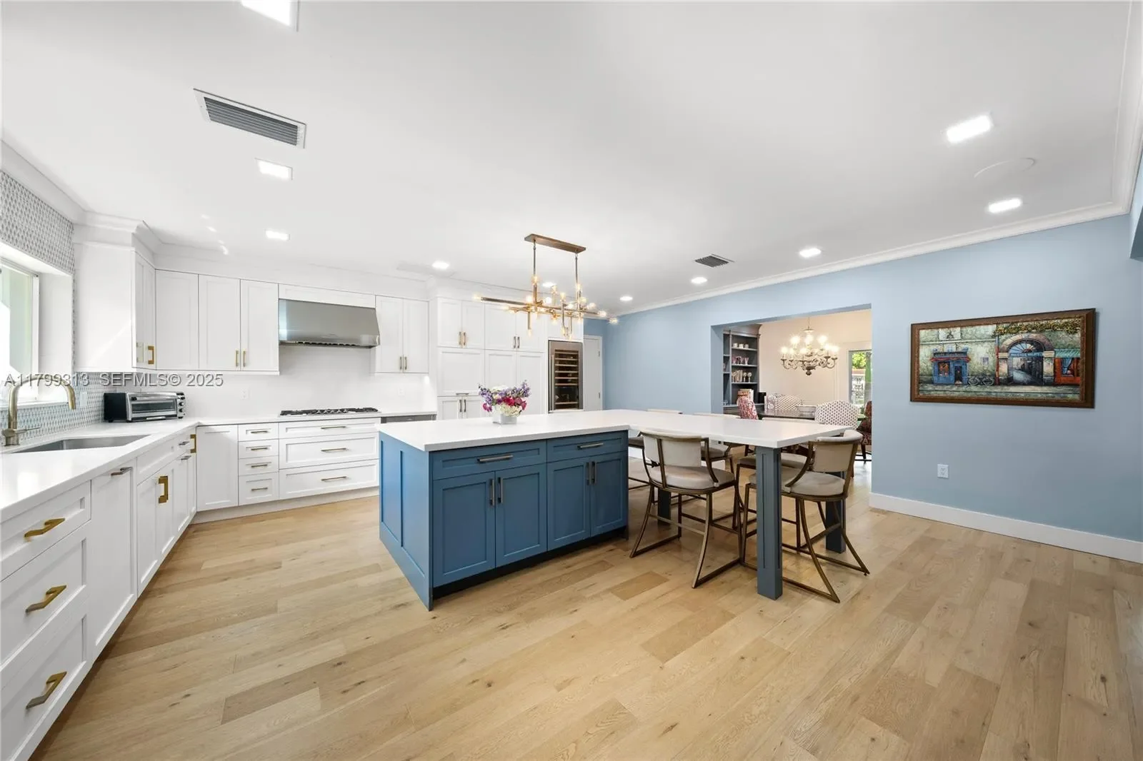 725 Vilabella Ave, Coral Gables, Florida, United States. - Photo 12