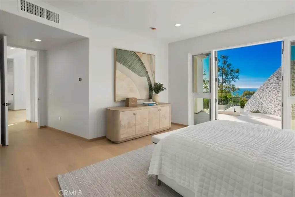 31 N Vista De Catalina, Laguna Beach, California, United States. - Photo 25