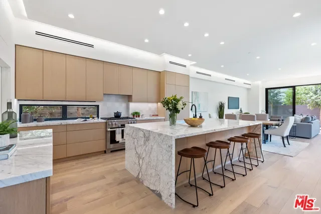 1620 Electric Avenue, Los Angeles, California, United States. - Photo 5