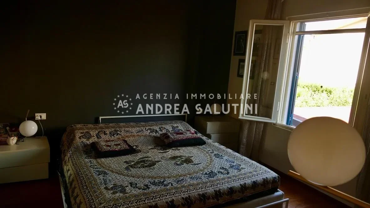 Gallery photo 3