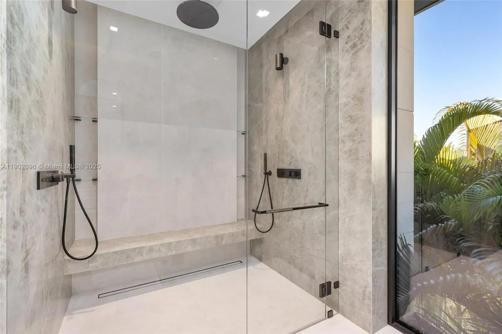 11404 N Bayshore Dr, North Miami Beach, Florida, United States. - Photo 39