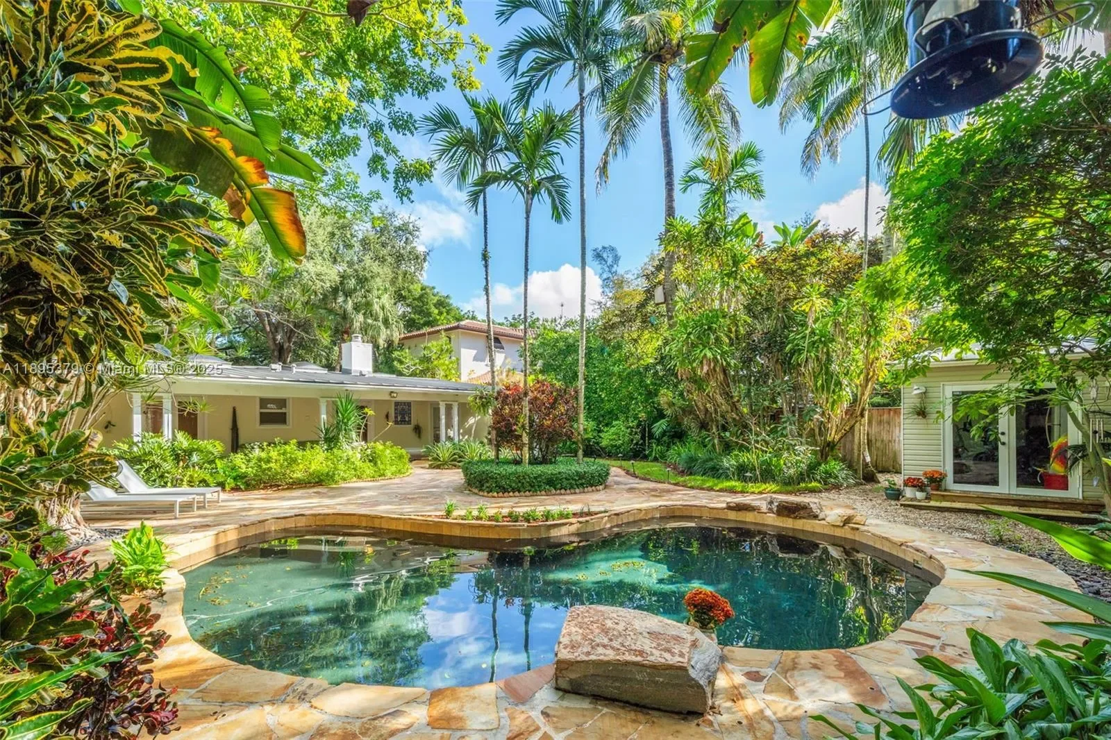 3610 Avocado Ave, Miami, Florida, United States. - Photo 30