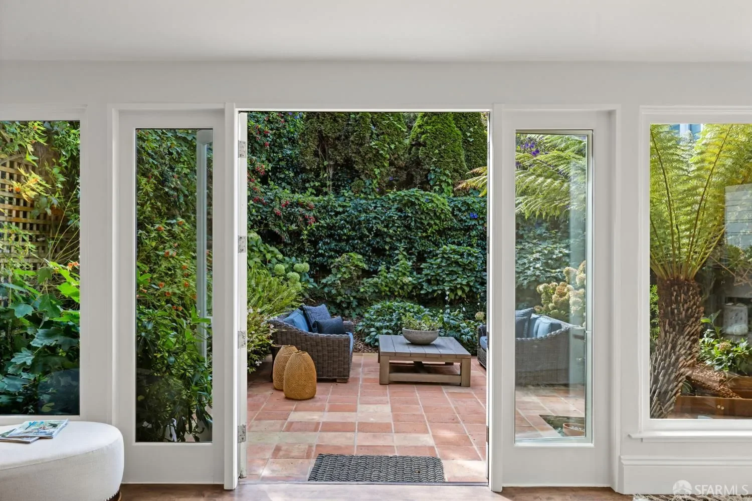 2341 Leavenworth Street, San Francisco, California, United States. - Photo 50