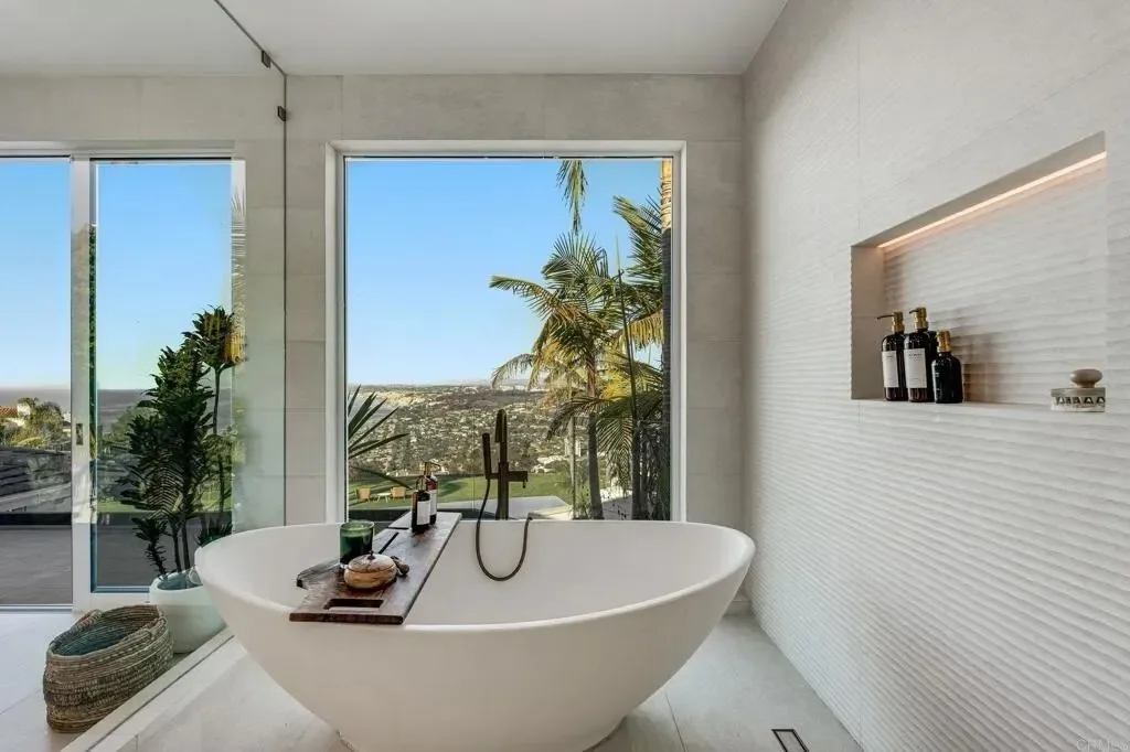 1904 Via Casa Alta, San Diego, California, United States. - Photo 32