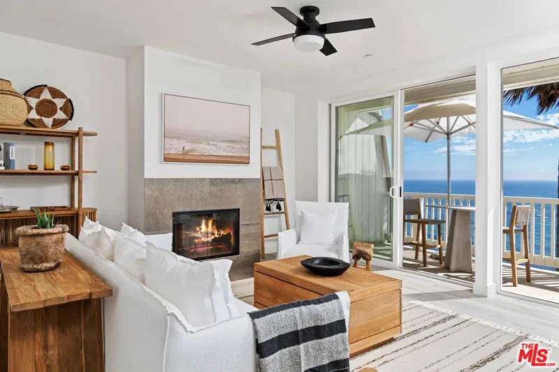11836 Ebb Tide Lane, Malibu, California, United States. - Photo 45