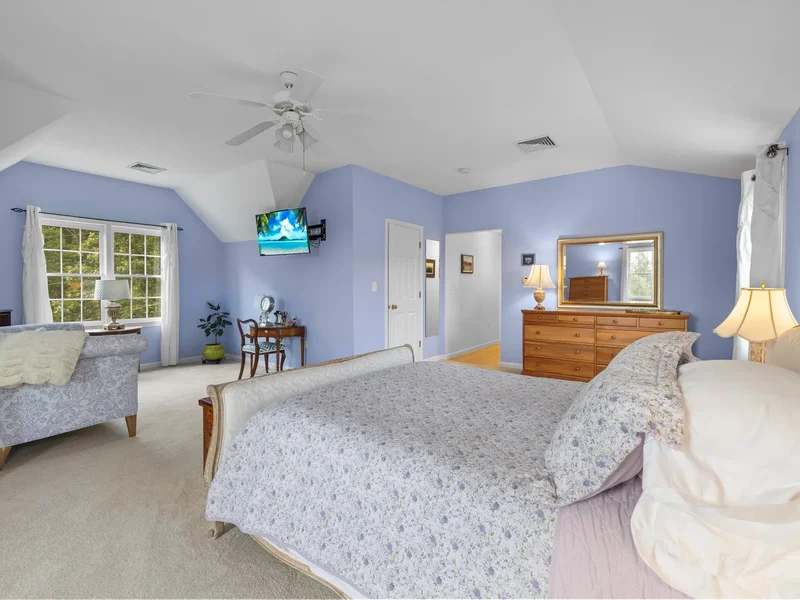 6 Wood St , Upton, MA 01568, Upton, Massachusetts, United States. - Photo 36