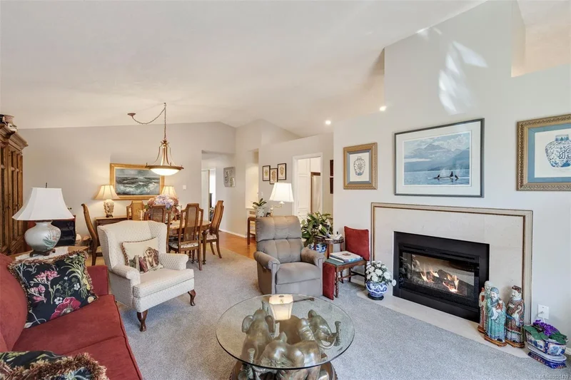 901 Kentwood Lane 22, Saanich, British Columbia, Canada. - Photo 4