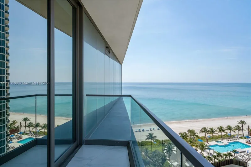 18975 Collins Ave 1104, Golden Beach, Florida, United States. - Photo 19