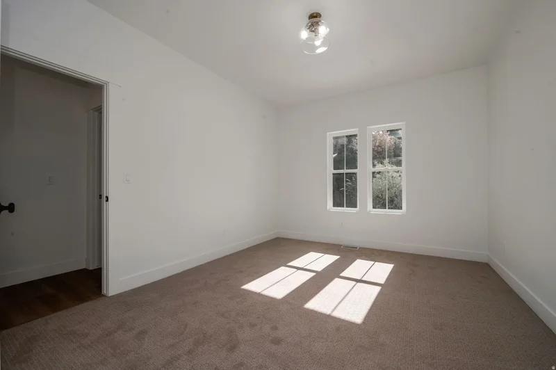2563 E 2250 N, Layton, Utah, United States. - Photo 12