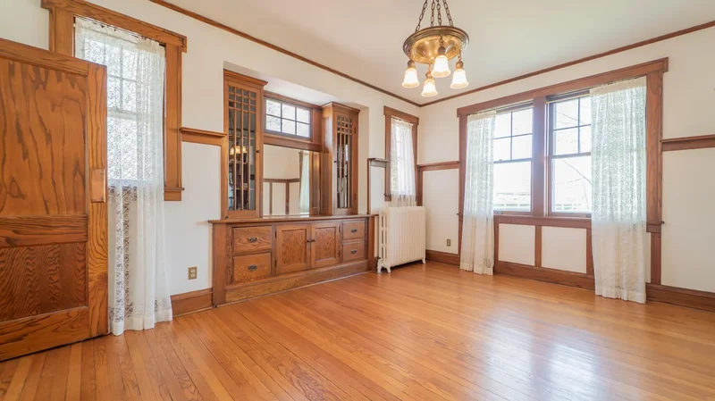 531 E Joliet Street , Crown Point, IN 46307, Crown Point, Indiana, United States. - Photo 12
