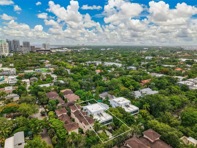 2824 Coconut Ave 2824, Miami, Florida, United States. - Photo 7