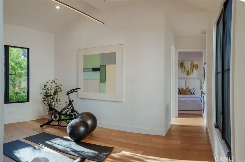 704 Apsley, Rolling Hills Estates, California, United States. - Photo 38