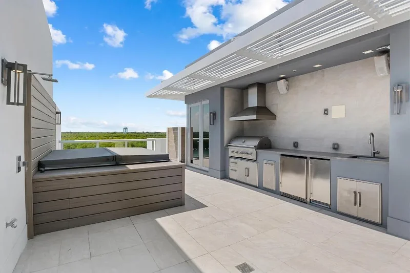 2880 N Ocean Drive, Hollywood, Florida, United States. - Photo 37
