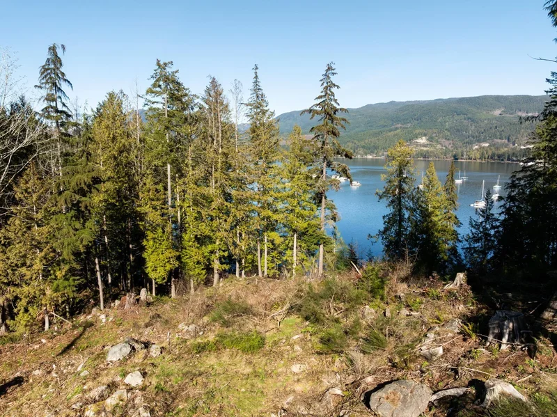 5830 Marine Way, Sechelt, British Columbia, Canada. - Photo 15