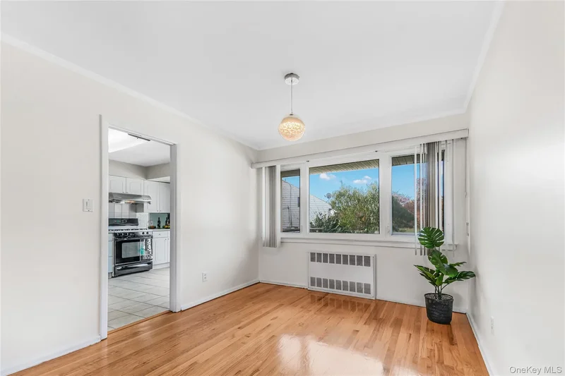 2 Deer Path Lane, Syosset, NY 11791, Syosset, New York, United States. - Photo 21
