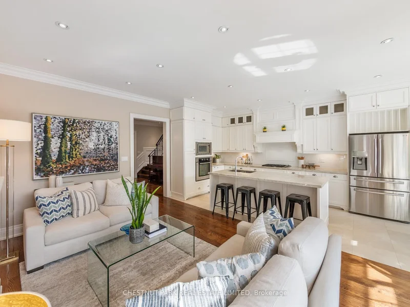252 Sutherland Drive, Toronto, Ontario, Canada. - Photo 9