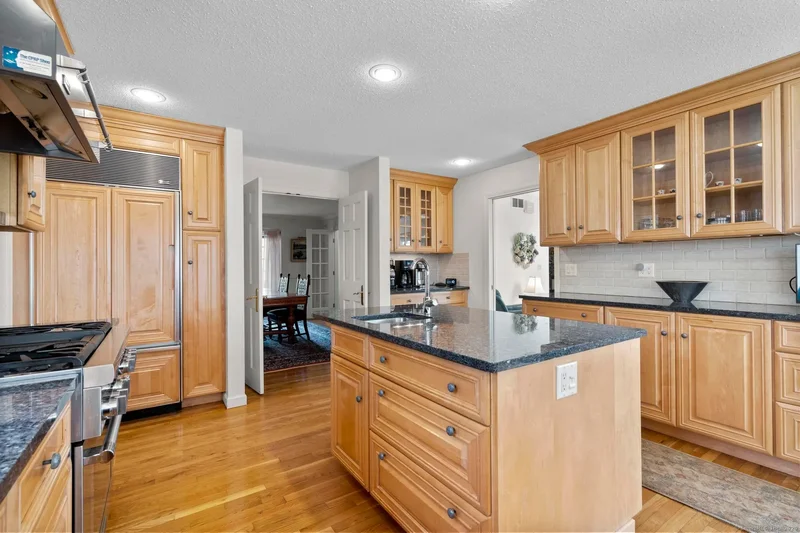 29 High Point Drive, East Hampton, Connecticut, United States. - Photo 24